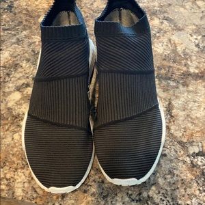 Men’s Adidas Slipons